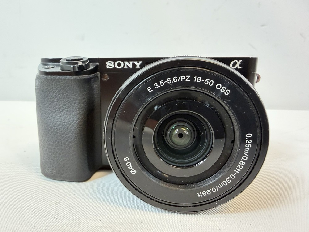 Sony Alpha a6100 Mirrorless Camera - FAST SHIPPING
