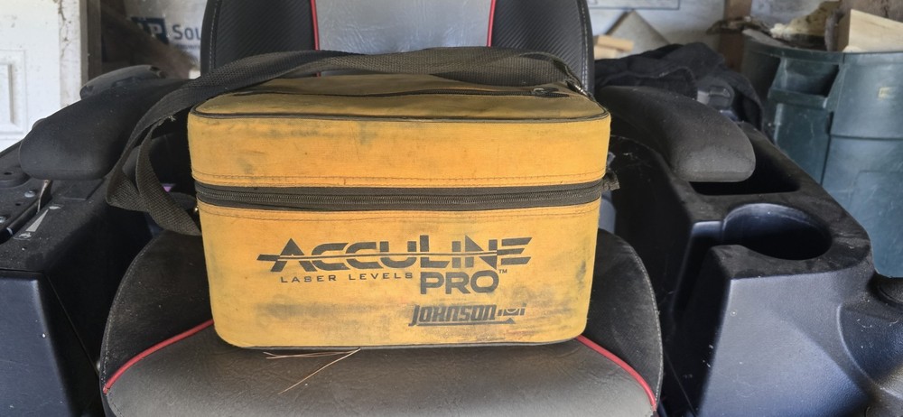 Johnson Level & Tool Model 40-6527 Self-Leveling Rotary Laser Level