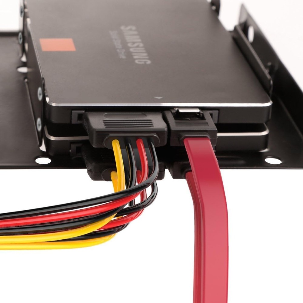 Effortless SSD Installation Kit - 2.5" to 3.5" Bracket with Power Splitter