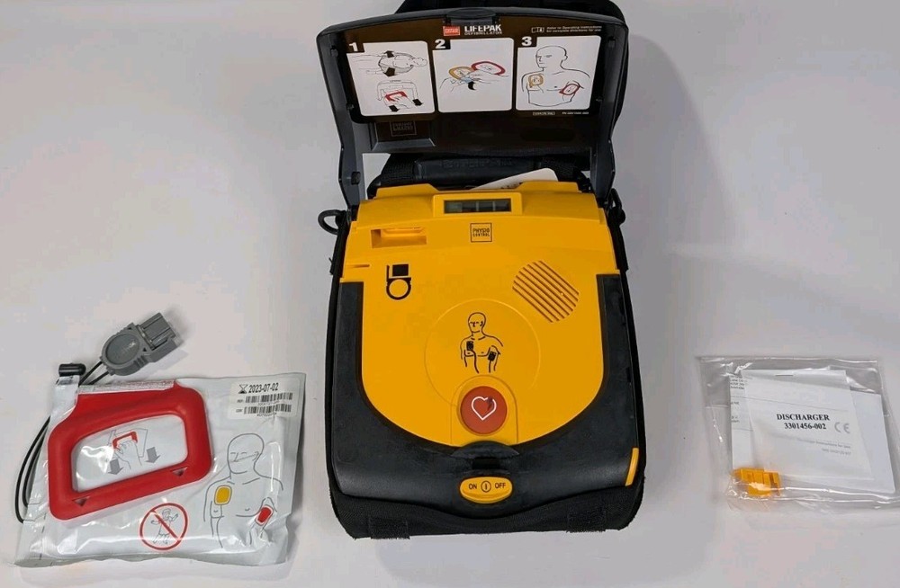 Physio Control Lifepak CR Plus With Case