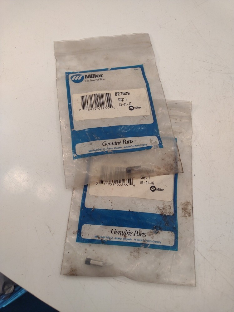 Miller 027629 Incandescent Bulb (2)