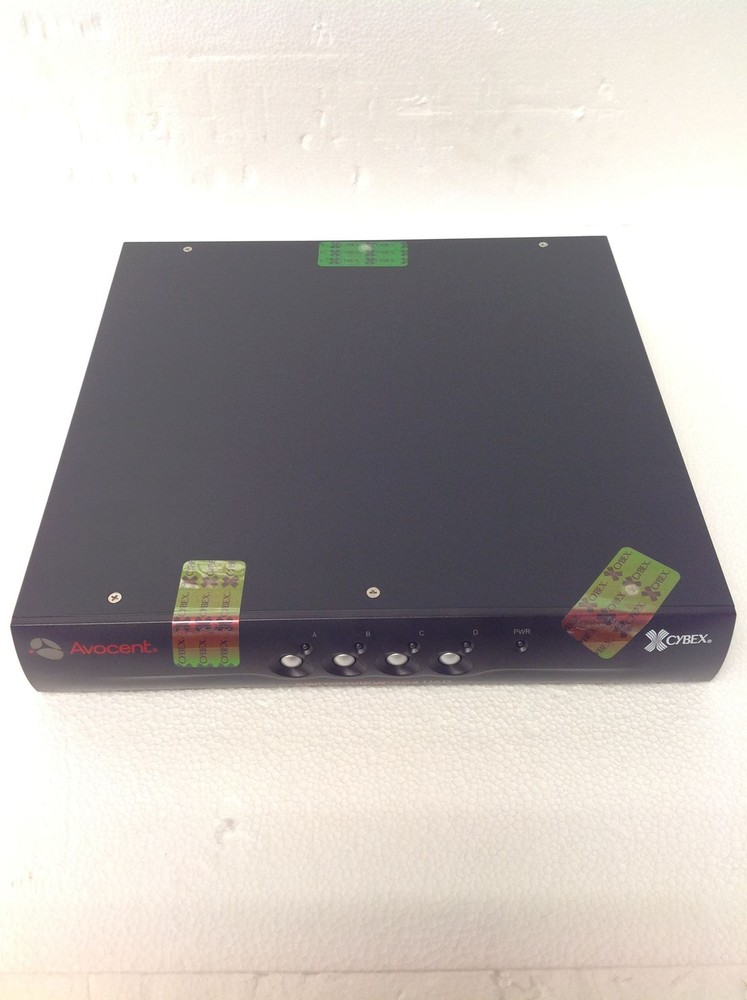NEW Avocent Cybex SwitchView Model SC4UAD-001 Secure DVI/USB Switch