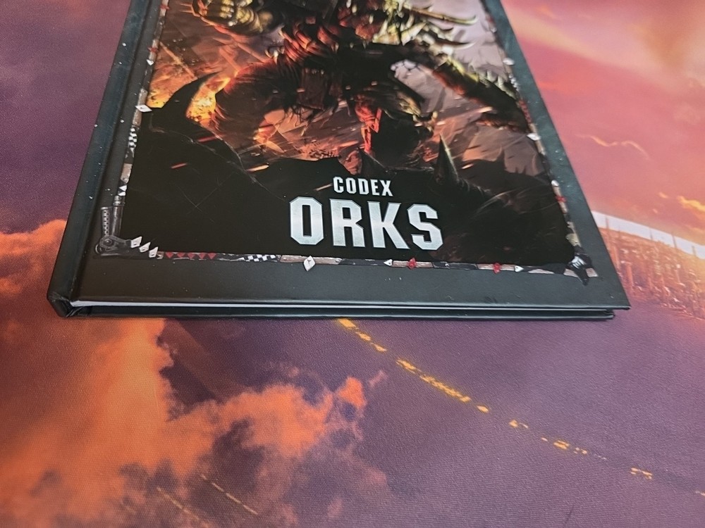 New Warhammer 40k Codex Space Orks GW Hardback 8th Edition Great Shape
