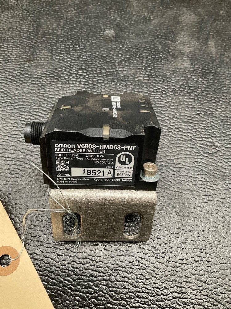 OMRON V680S-HMD63-PNT RFID READER PROFINET 24VDC IP67 USED