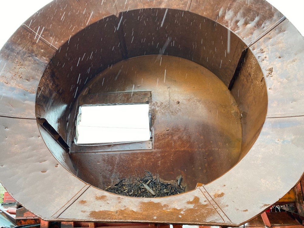 2000 Morbark 1300 Tub Grinder (READ DESCRIPTION)