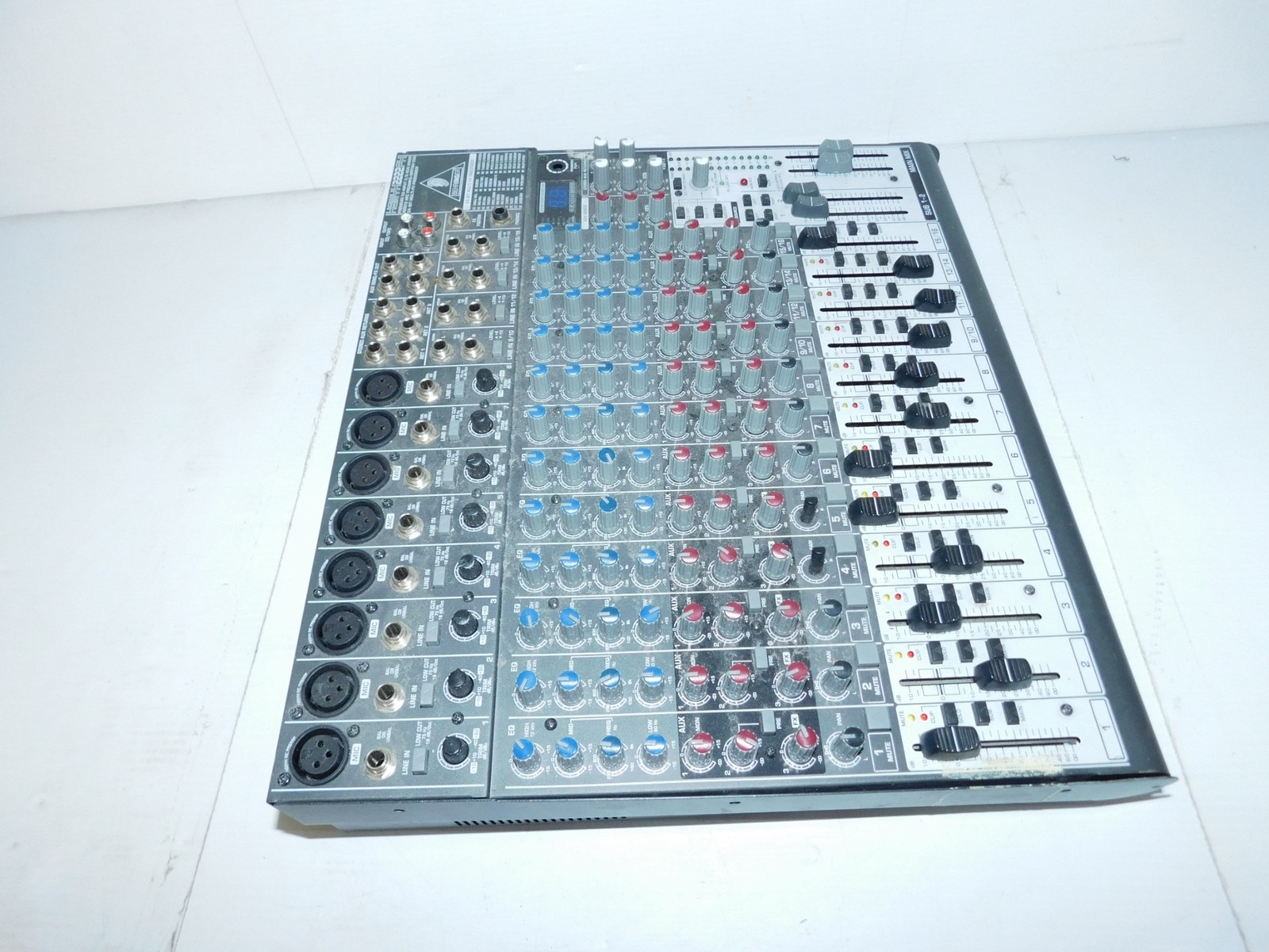 BEHRINGER XENYX 2222 FX PREMIUM 22INPUT 2/2 SUB MIXER (SML13)