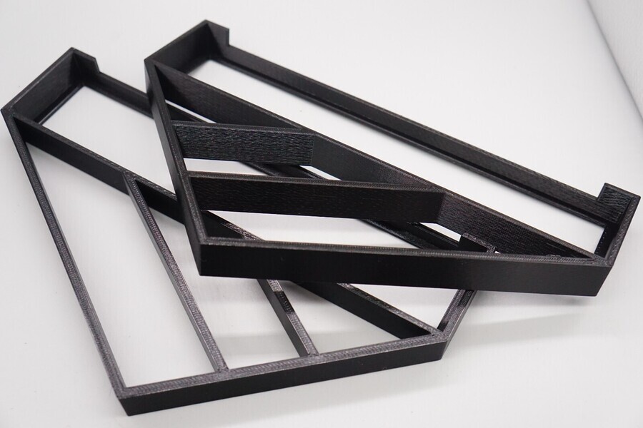 Custom Angled Desk Display Stand for Akai MPC Live 2 Studio Controller (Live II)