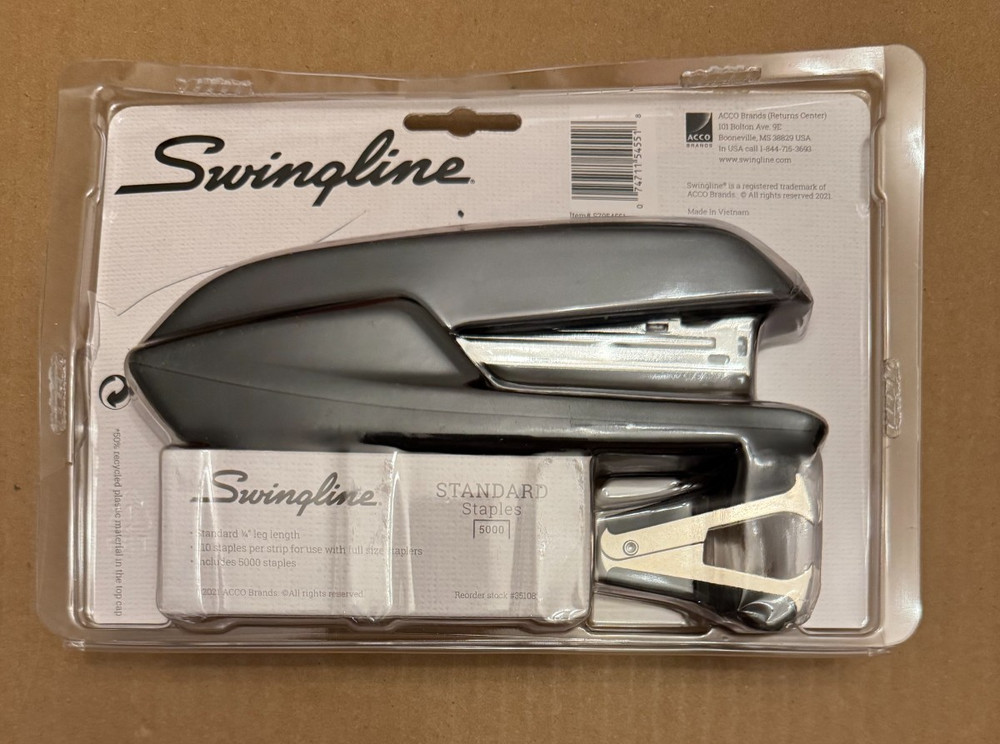 SWINGLINE 545 DESKTOP STAPLER VALUE PACK - NEW