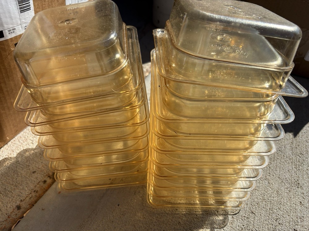 Cambro Pans