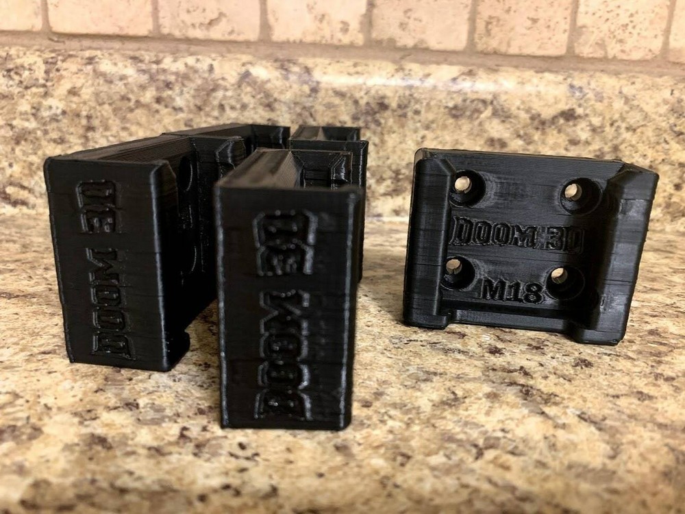 Non locking Milwaukee M18 battery hanger