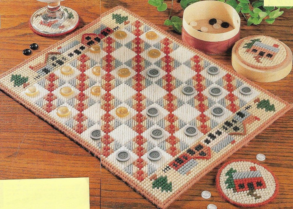 FALL CHECKERS GAME BOARD DIGEST SIZE PLASTIC CANVAS PATTERN INSTRUCTIONS