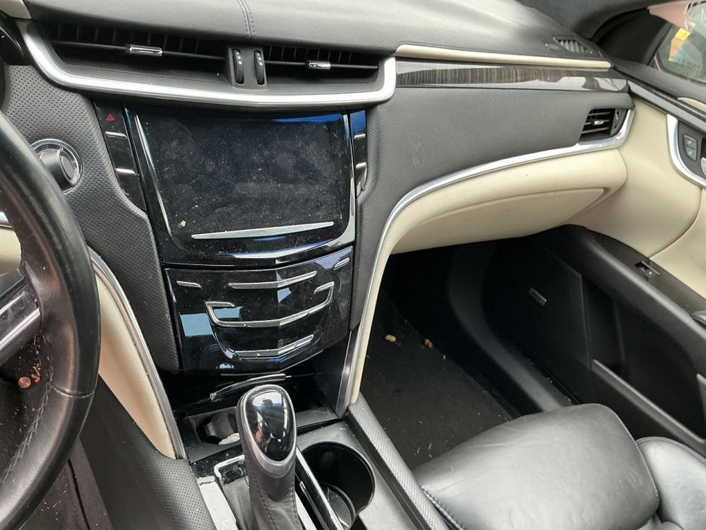 XTS 2013 Glove Box 4921910