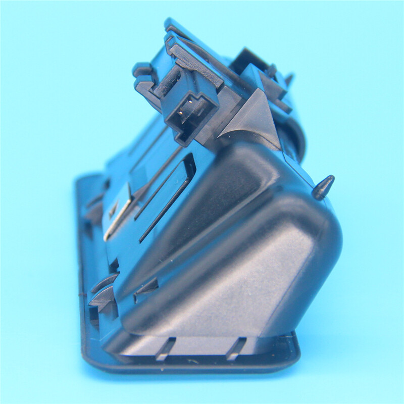 Trunk Lock Handle Push Button 51247118158 for BMW E82 E88 E90 E91 E92 E93 E60