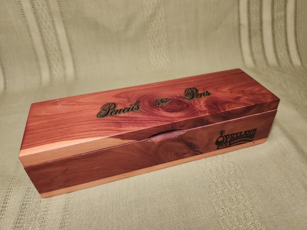 Cedar Opryland Pencil Box