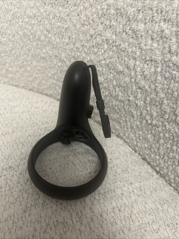 Genuine Oculus Quest 1 / Rift S Controller Right MI-BR - Tested And Clean