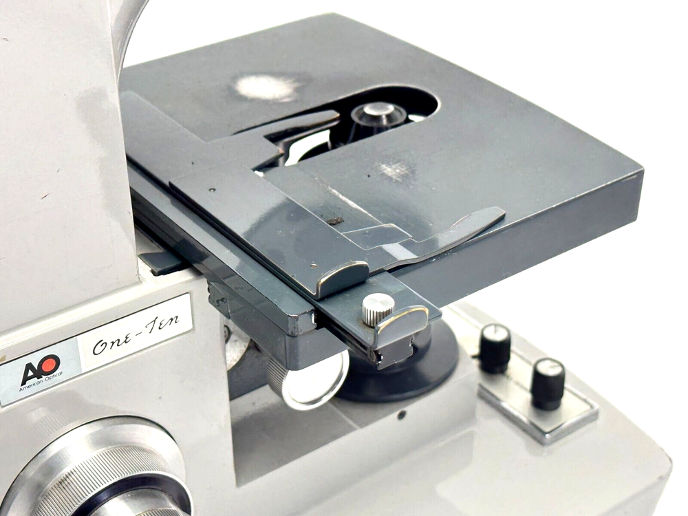 American Optical One Ten Microscope w/ Binocular Head