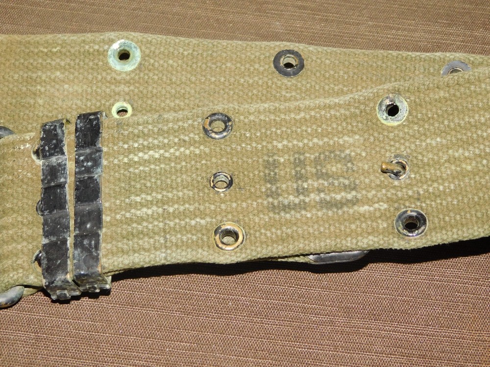VINTAGE US ARMY WEB BELT