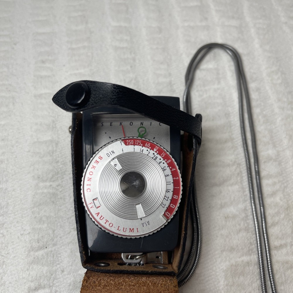 Sekonic Auto-Lumi Model 86 Light Meter W/ Leather Case