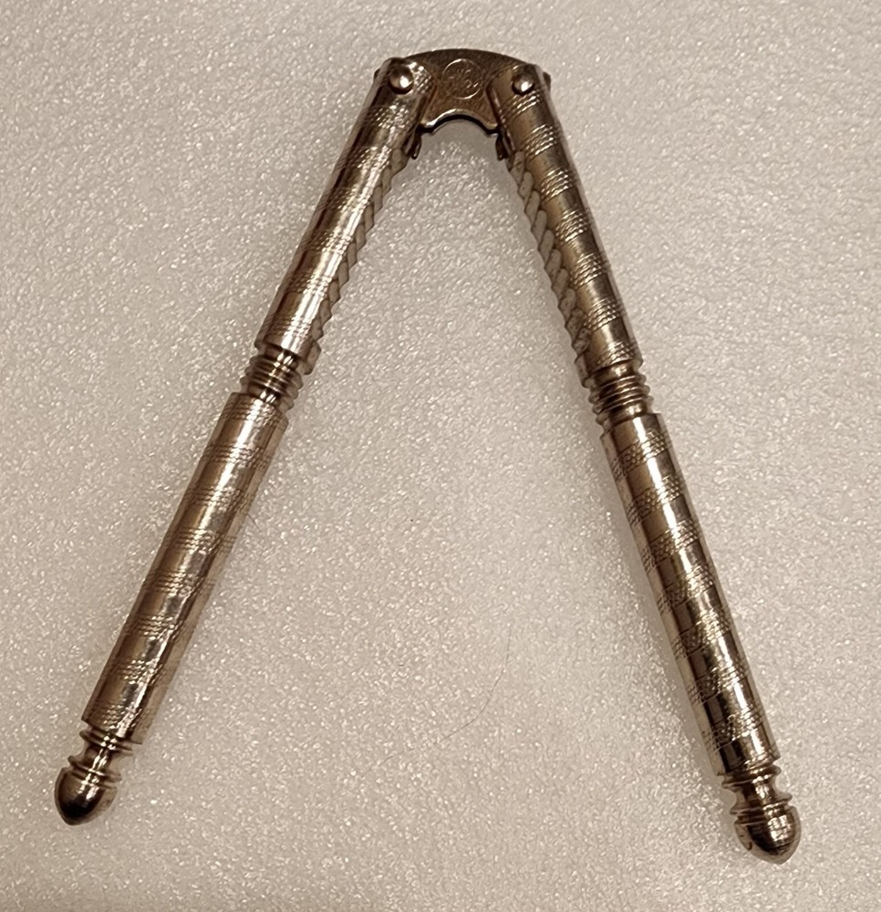 Vintage Metal Hand Held Nut And Shell Cracker Kitchen Tool Gadget HMQ