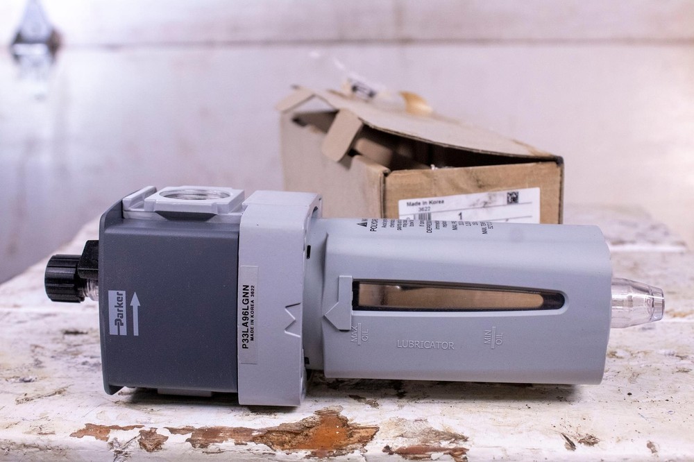 Parker P33LA96LGNN LUBRICATOR