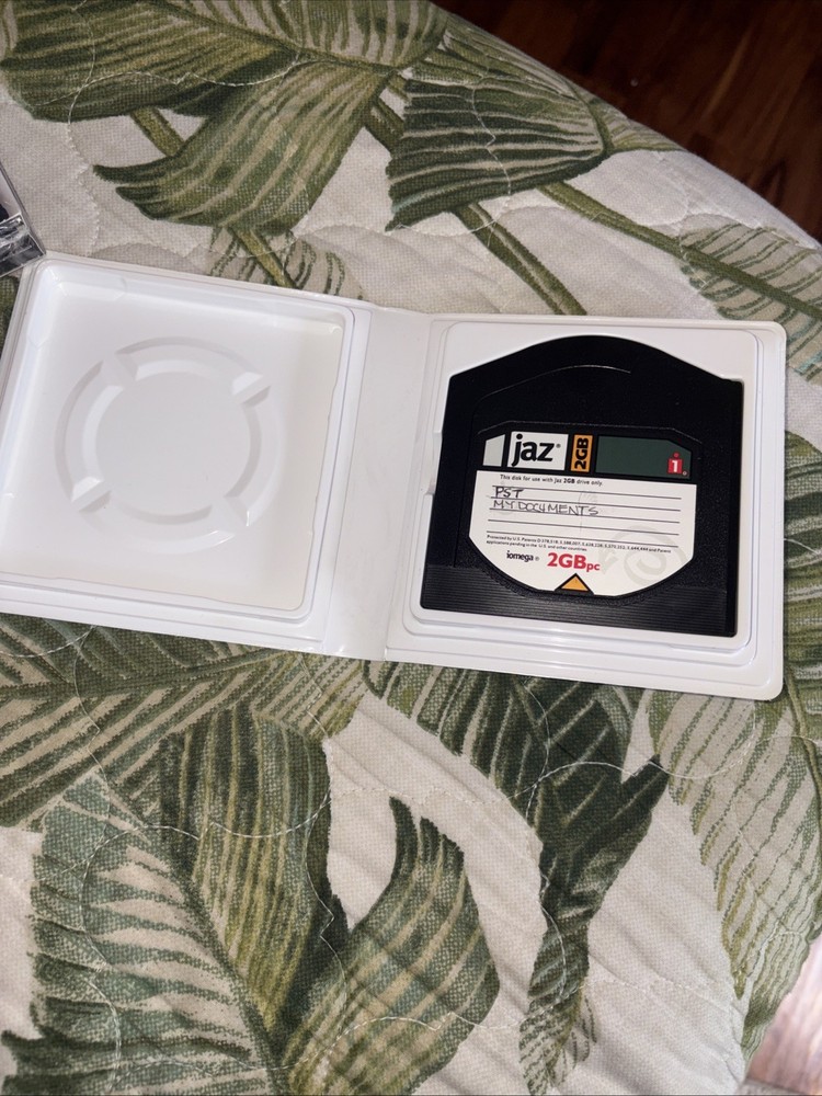 Jaz 2GB DISK IOMEGA storage Capacity 1997 Disk Drive