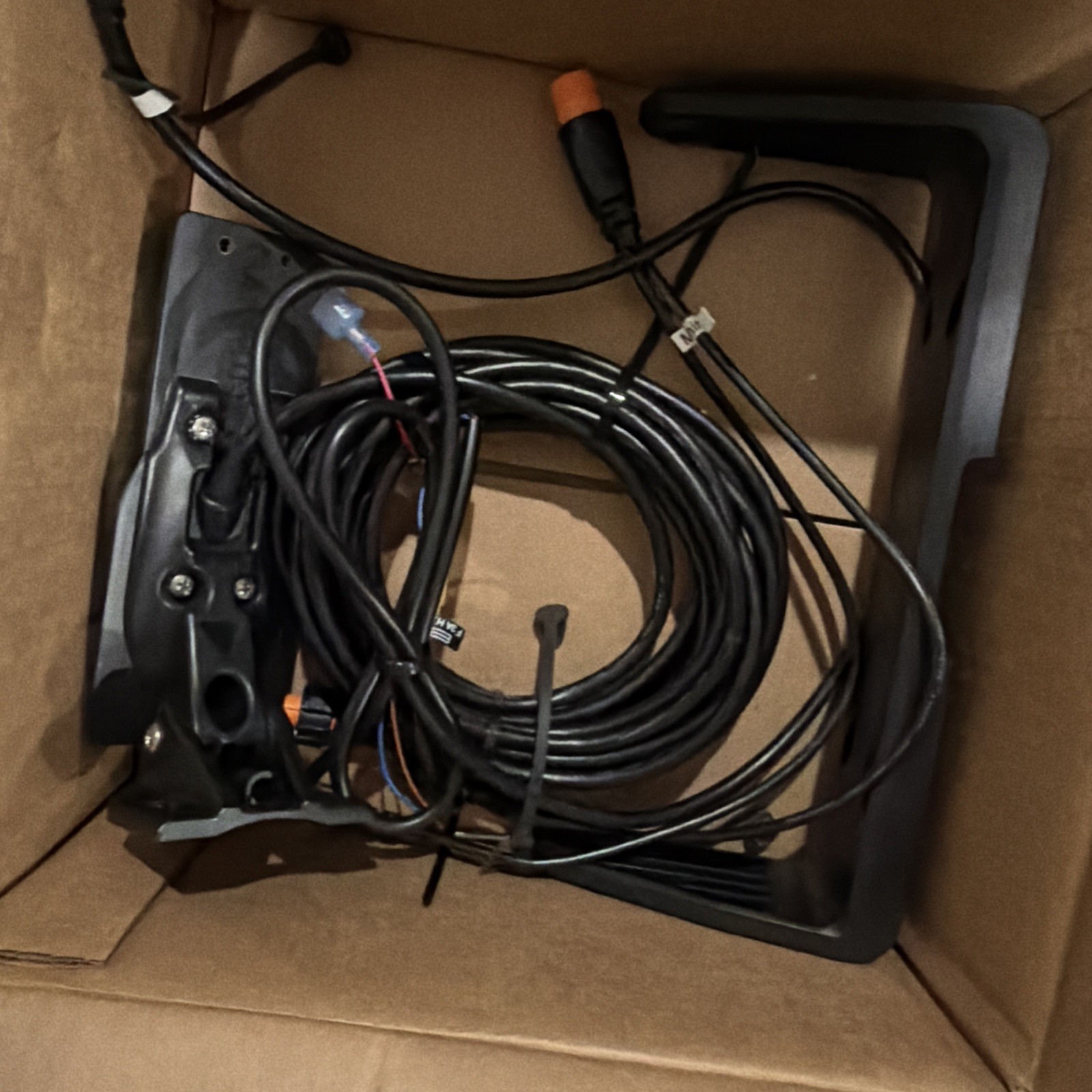 Garmin STRIKE Vivid 9sv Transducer Low Usage Mint !!! Fast Ship