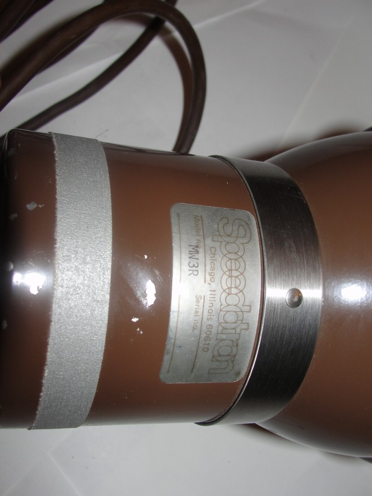 🔥 Speedotron Flash Head Brown Line Model MW3R with Light Bulb 💯
