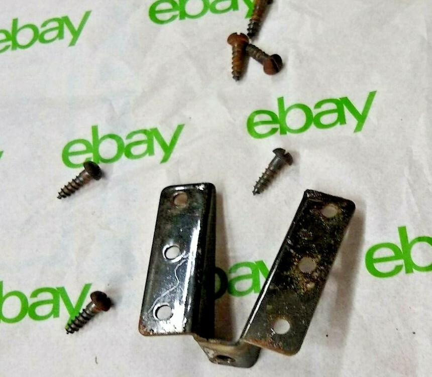 Edison Phonograph Diamond Disc Model A 100 - Main Bracket & Screws TH