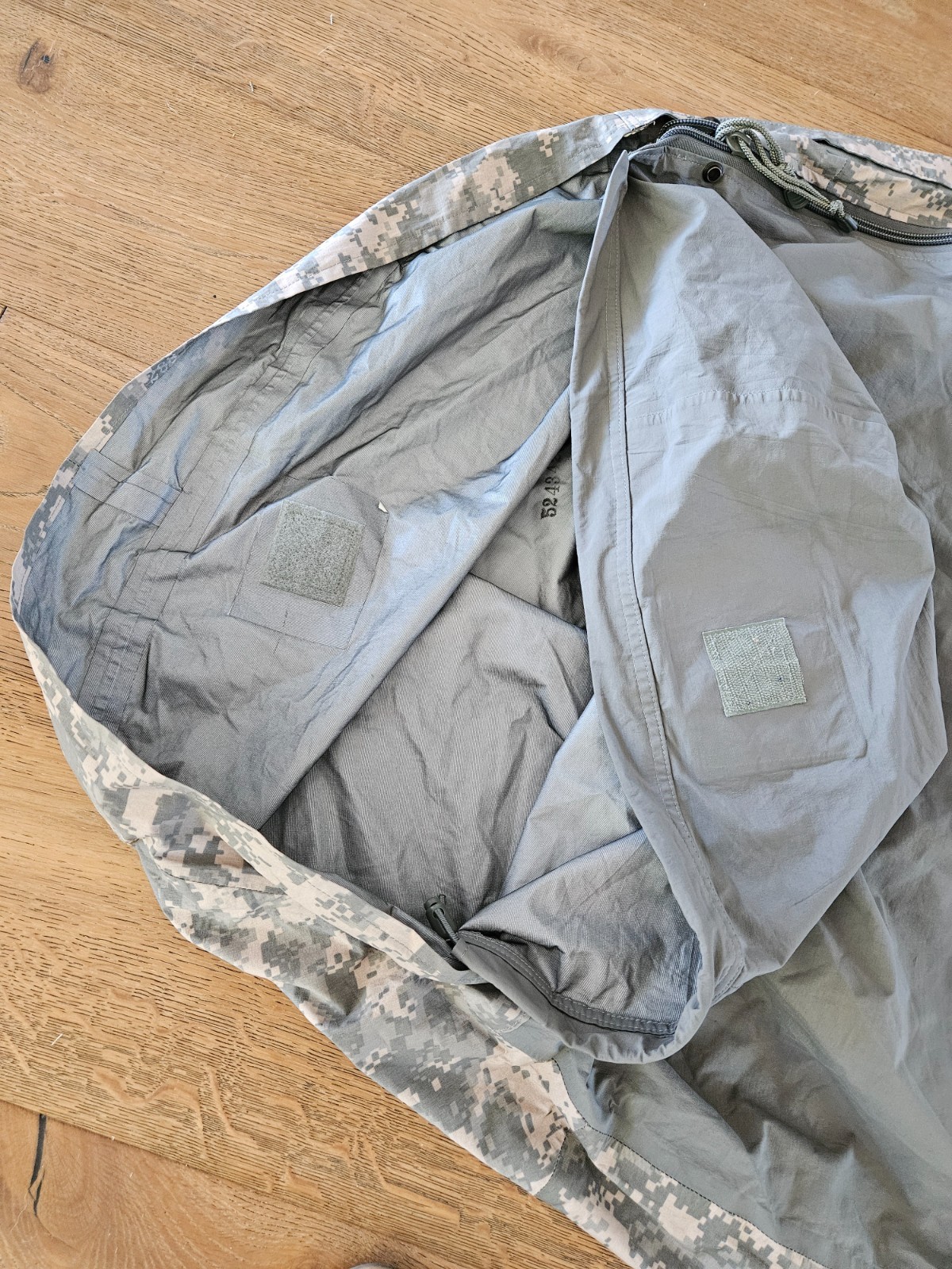 Genuine USGI GORE-TEX Bivy Cover ACU Digital Camo-Great Condition! + Waist Pack