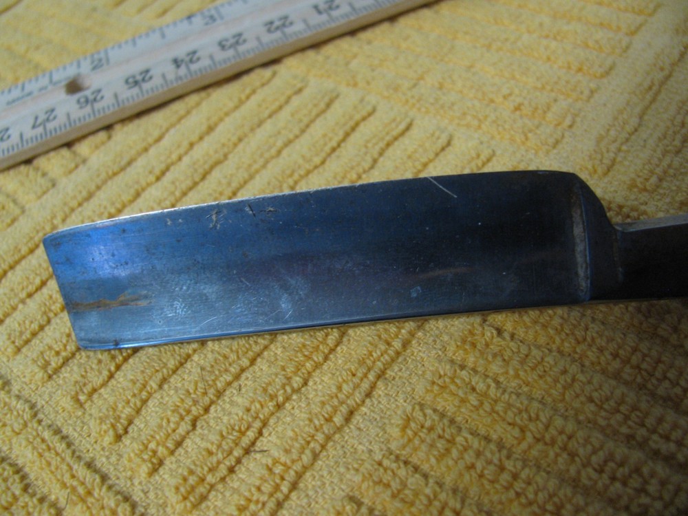 Vintage Bengall Straight Razor with Leather Case