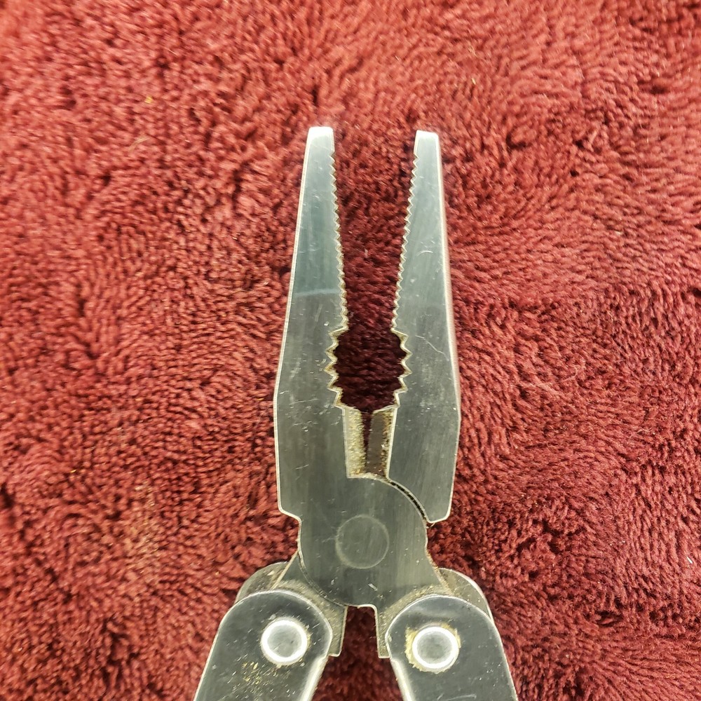 Coghlan's Multifunctional Camper's Tool Mutlitool