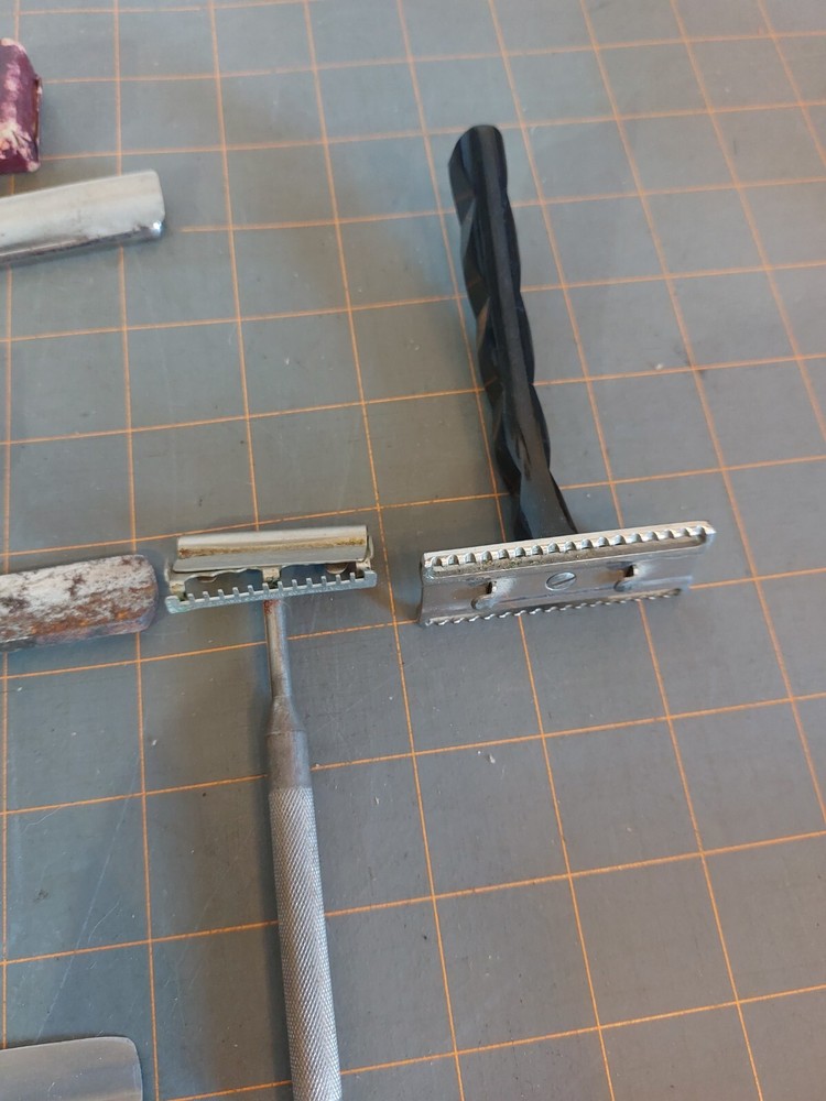 Vintage straight razors lot