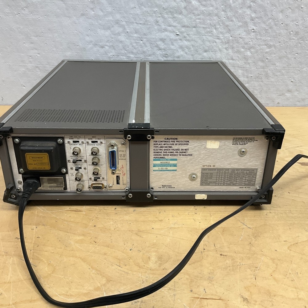 WILTRON MODEL 560A SCALAR NETWORK ANALYZER Tested and Working