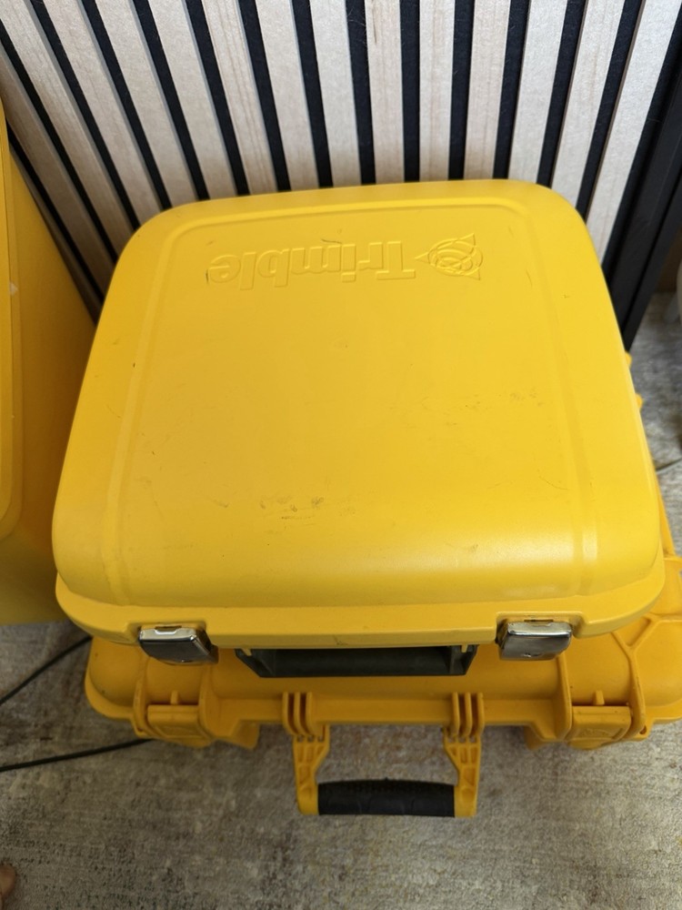Trimble Power Kit / Multi Battery Adapter Part No. 58382001