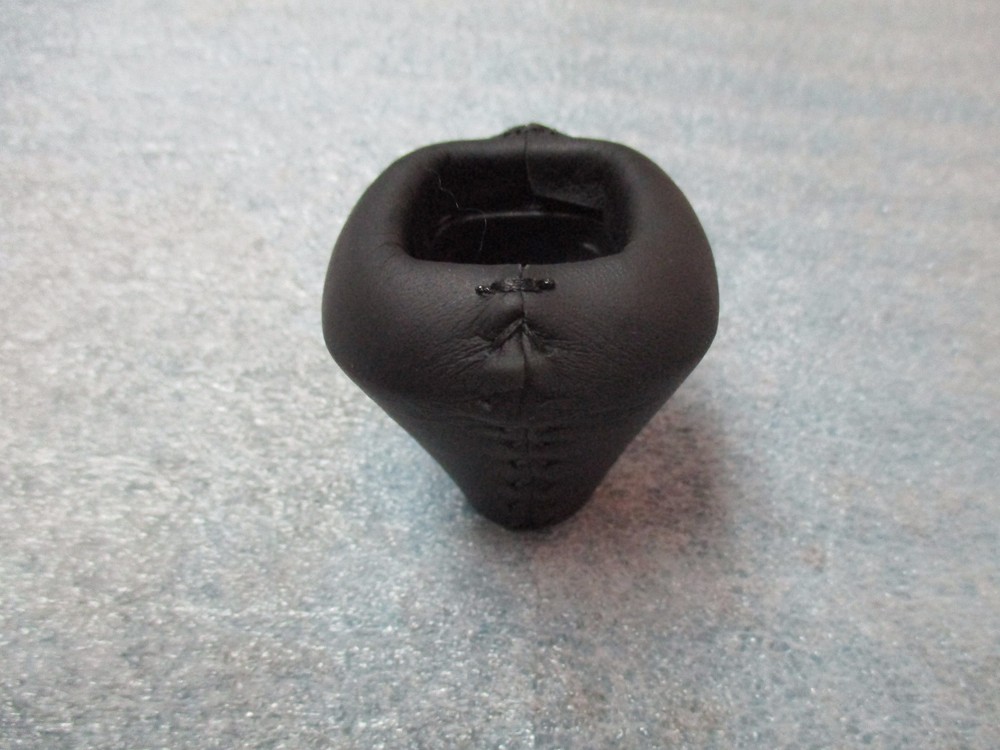 1984/1996 corvette black leather automatic shift knob NEW!! NICE!! C4 85 86 87
