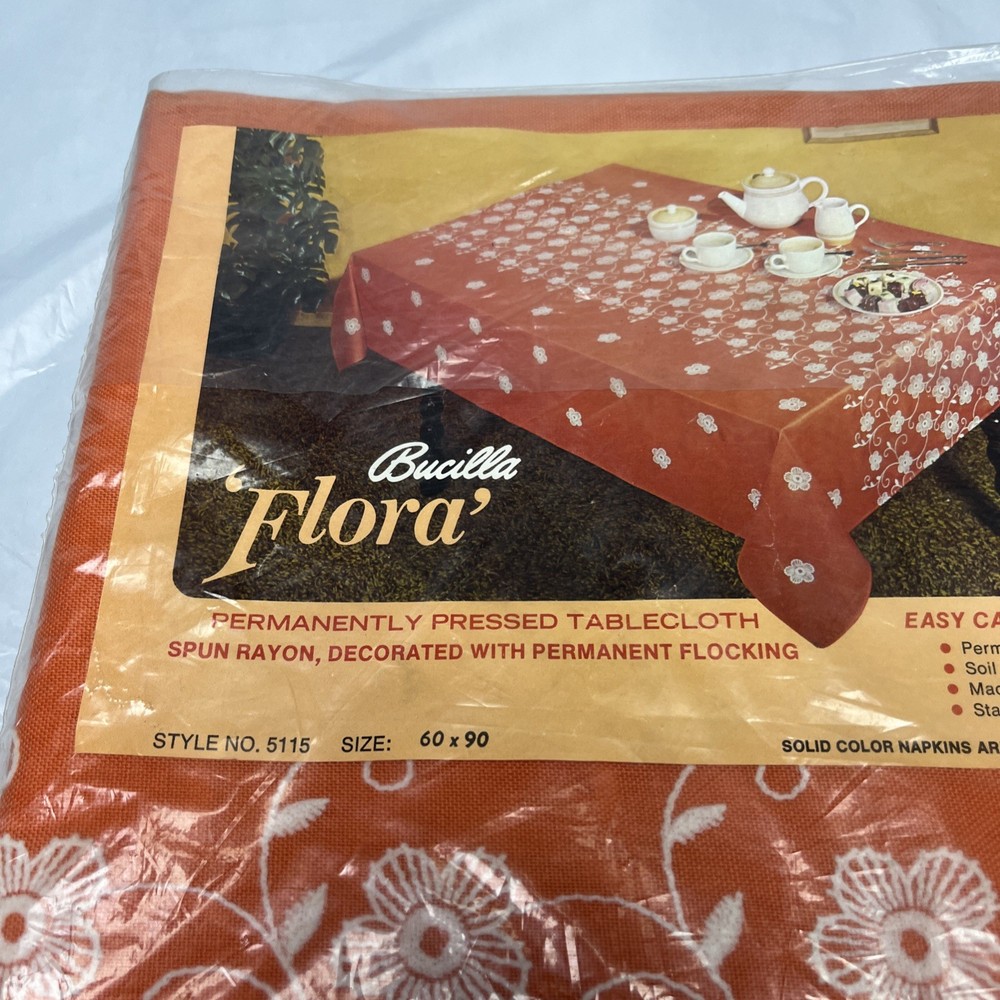 Bucilla Flora Tablecloth - 60x90