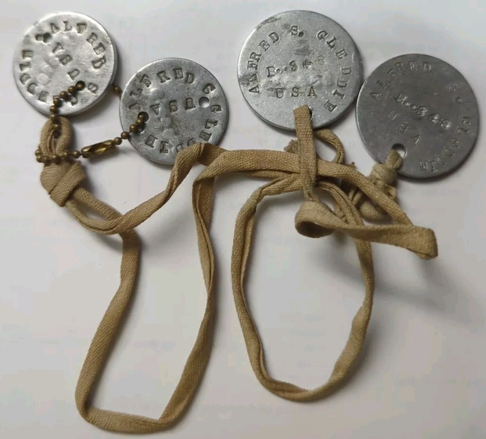 WW1 US Army Dog Tags - 2 Sets to Same Man Alfred Gleddie XB