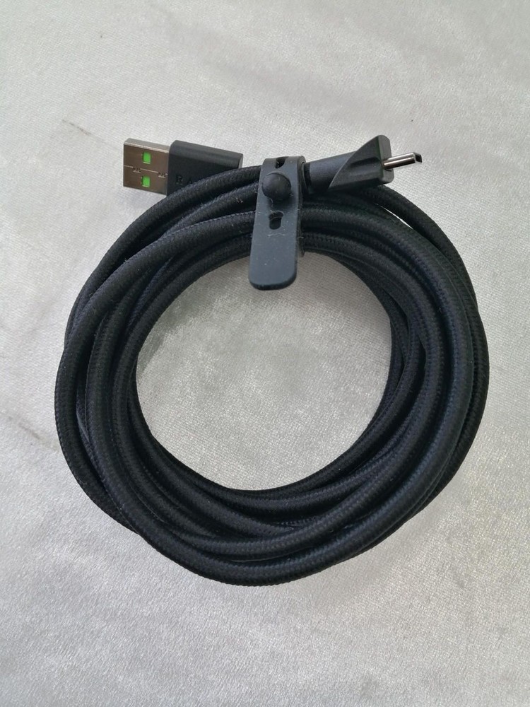 RAZER Microphone SEIREN V2 PRO Used