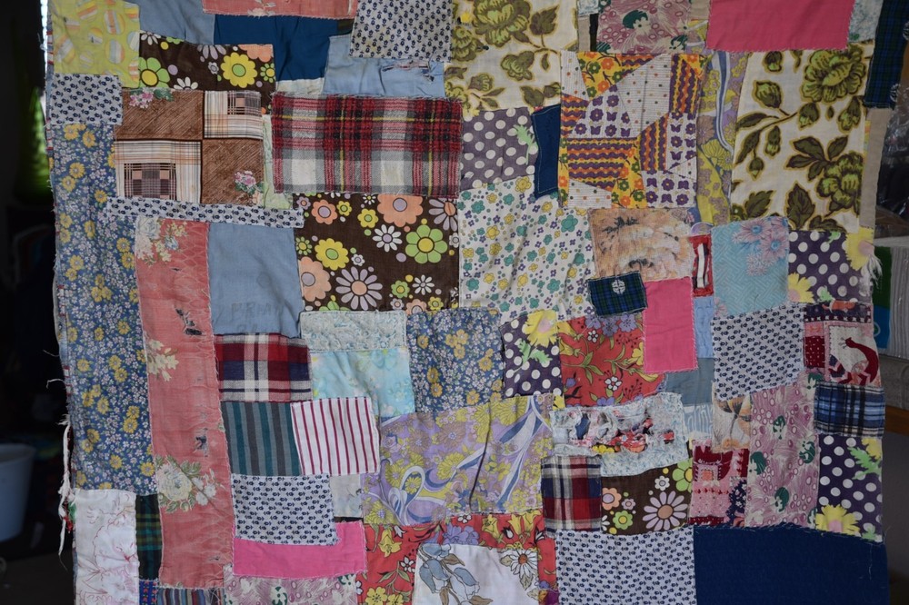 Vintage Patchwork Scrap Quilt Blanket Throw Farmhouse Boho Chic Lap Couch Decor