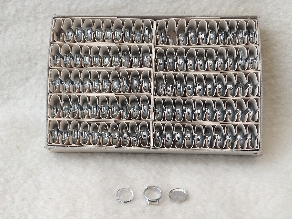 Complete ladies chrome watch case 7''. NS#7