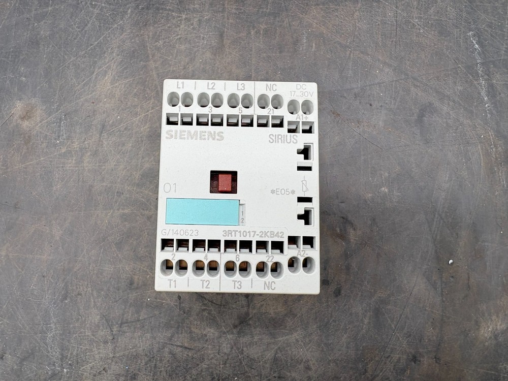 Siemens 3RT1017-2KB42 Contactor