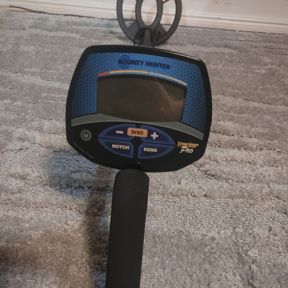First Texas Products Bounty Hunter Tracker Pro Metal Detector
