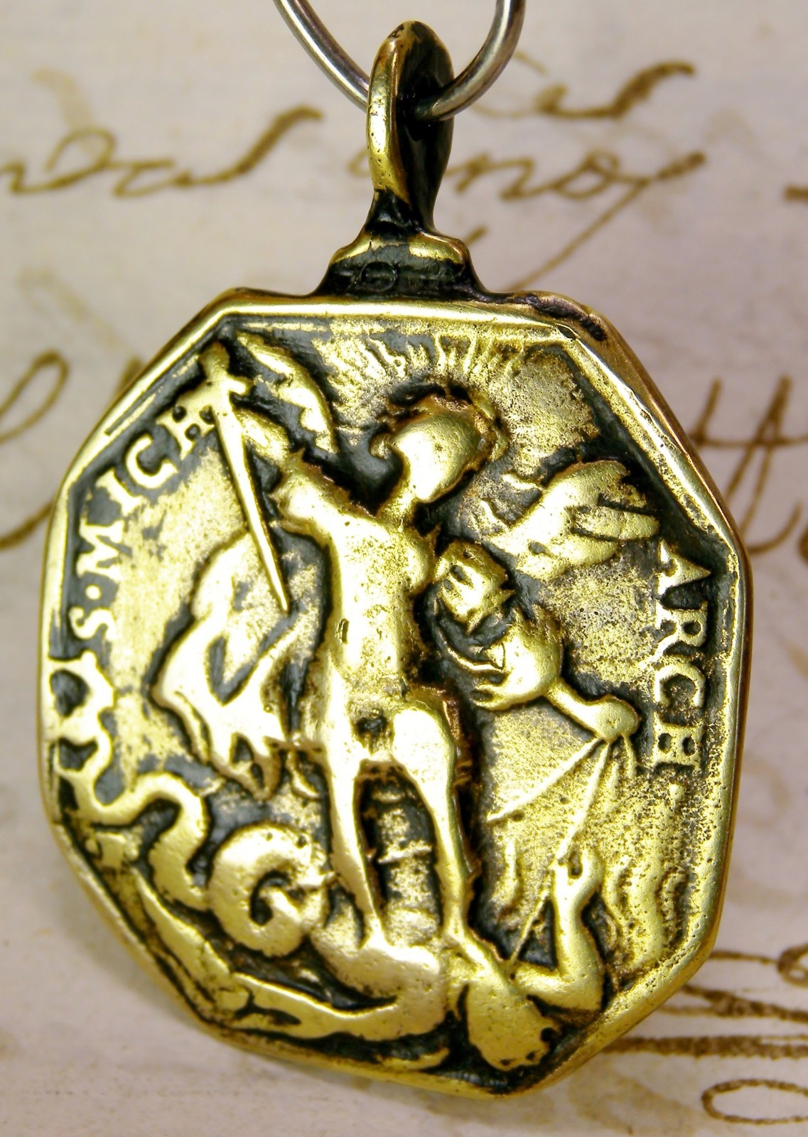 ANTIQUE 17TH CENTURY ST. MICHAEL MOTHER MARY BABY JESUS LORETO PILGRIMAGE MEDAL