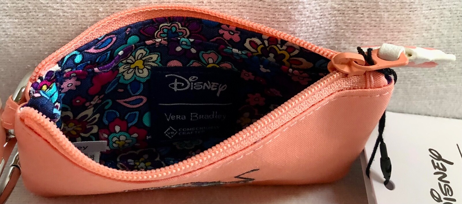 Vera Bradley Disney Sensational Minnie Mouse Zip ID Case Peach Cotton Keyring