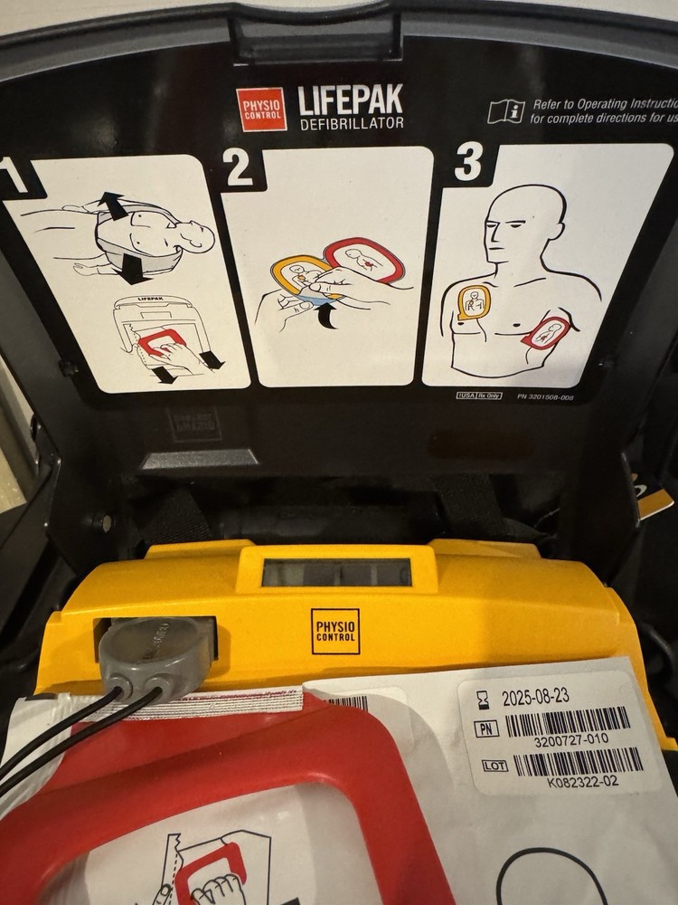 Physio-Control LIFEPAK CR Plus - Extras & Carry Case