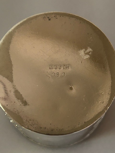 STERLING SILVER REP0USSE CYLINDRICAL BOX