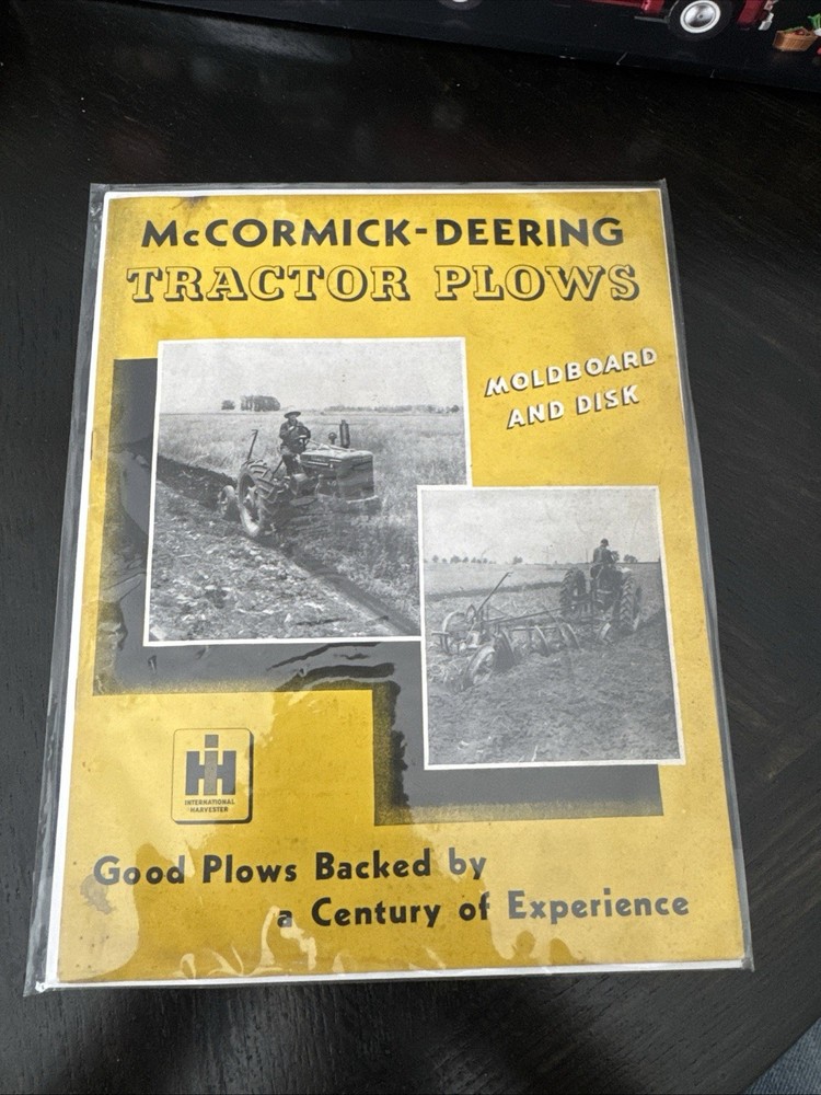 McCormick-Deering - Tractor Plows Catalog 31 Pg