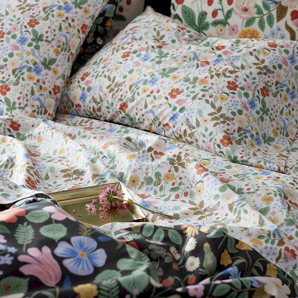 Strawberry Fields Classic Cool Cotton Percale Bed Sheet Set - White Multi, Twin