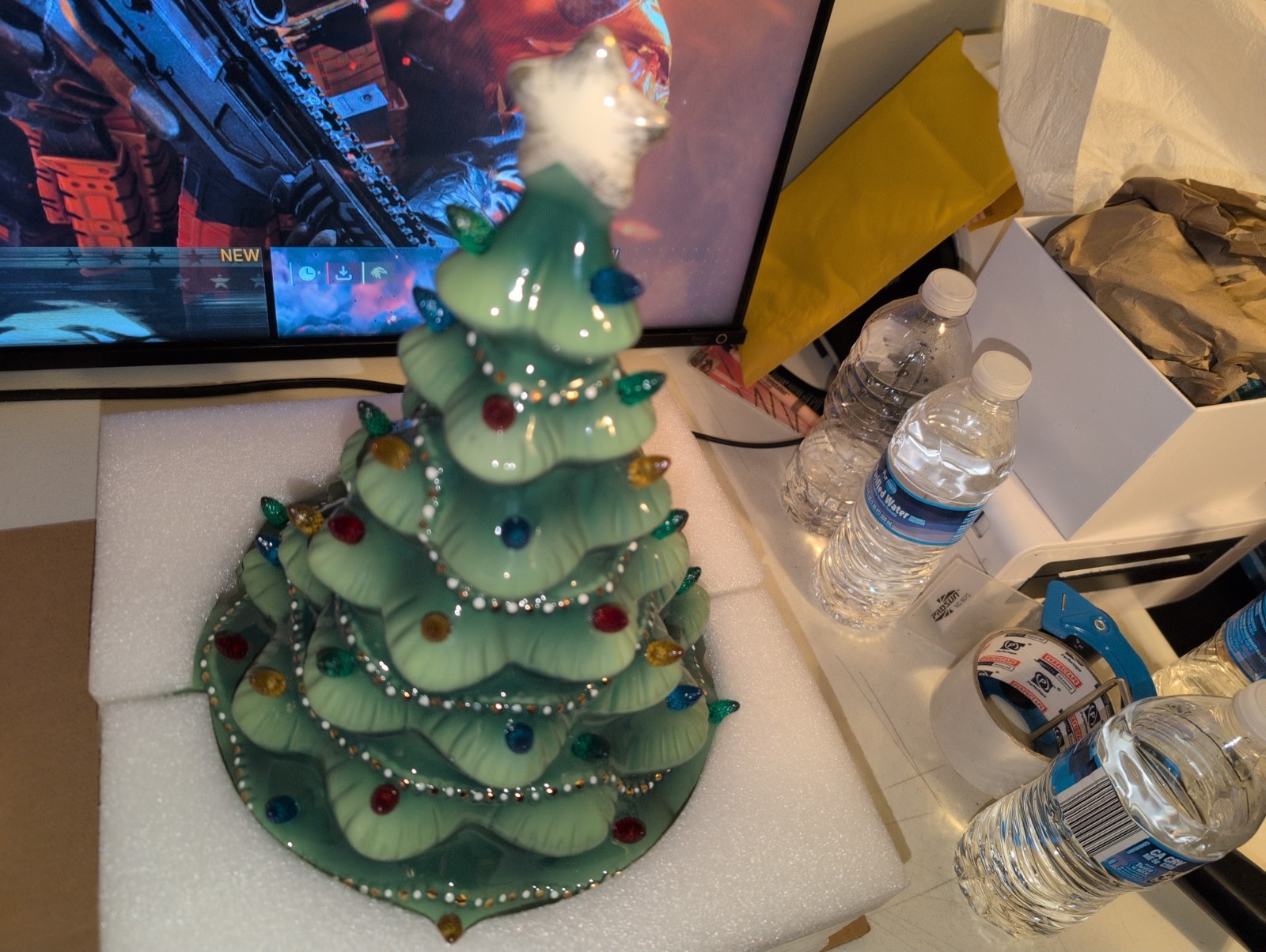 Lenox 890573 Treasured Traditions Green Light-Up Tree Figurine Christmas Holiday