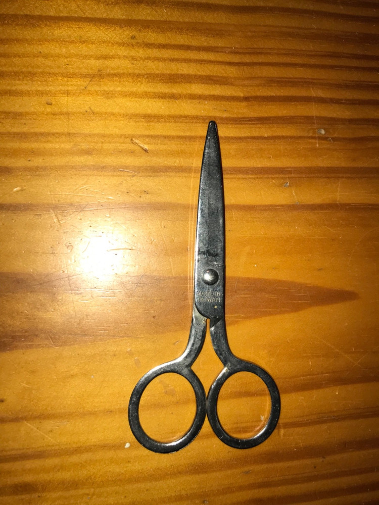 5 Vintage Sewing Scissors